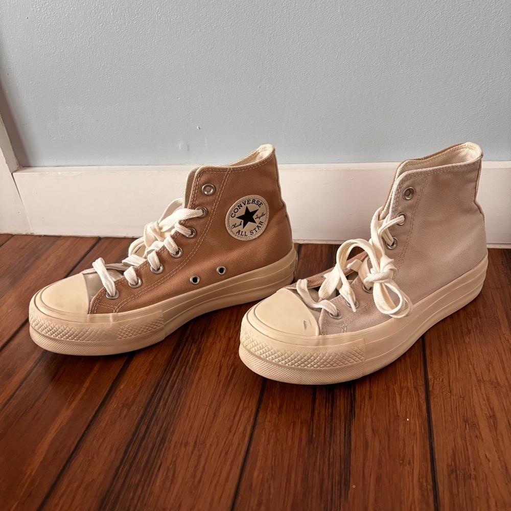 Converse Chuck Taylors Sneakers Shoes High Top Lift Two Tone Rare Womens Size 7